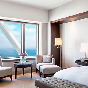 Panorama Zimmer mit Kingsize-Bett